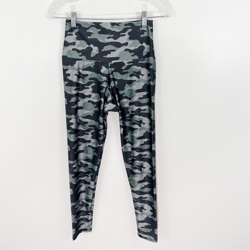 Onzie Flow Camo High Rise 7/8 Length Leggings Size Small Medium